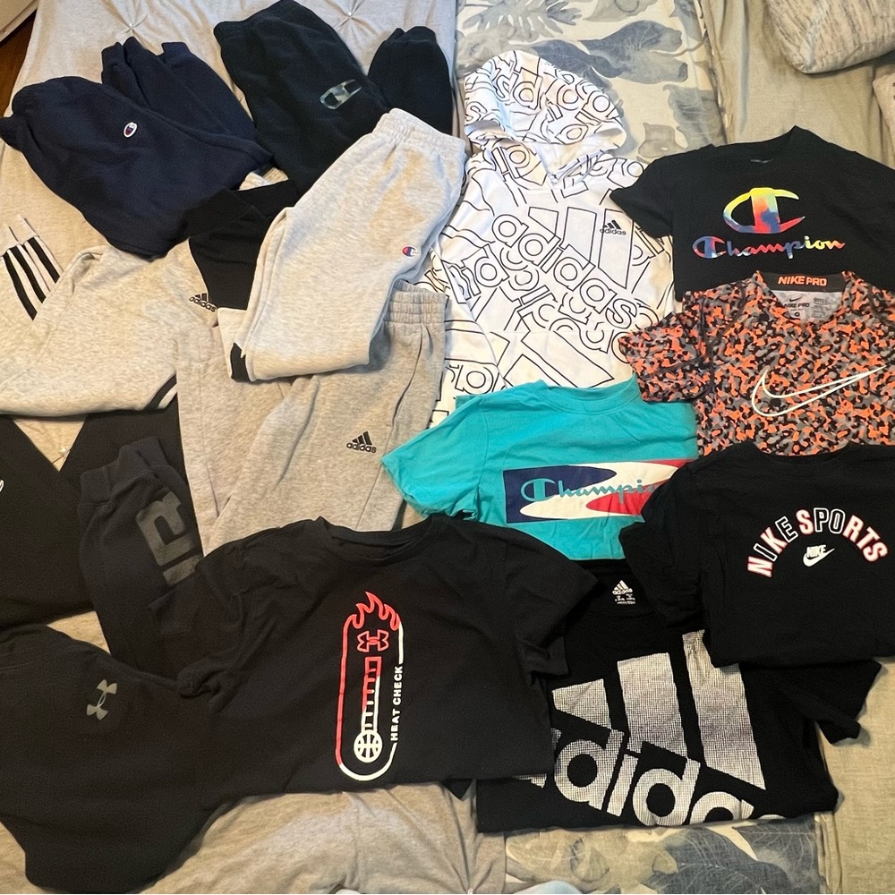 Lot of boys clothes M Medium size 10/12 underarmour Nike reebok champion